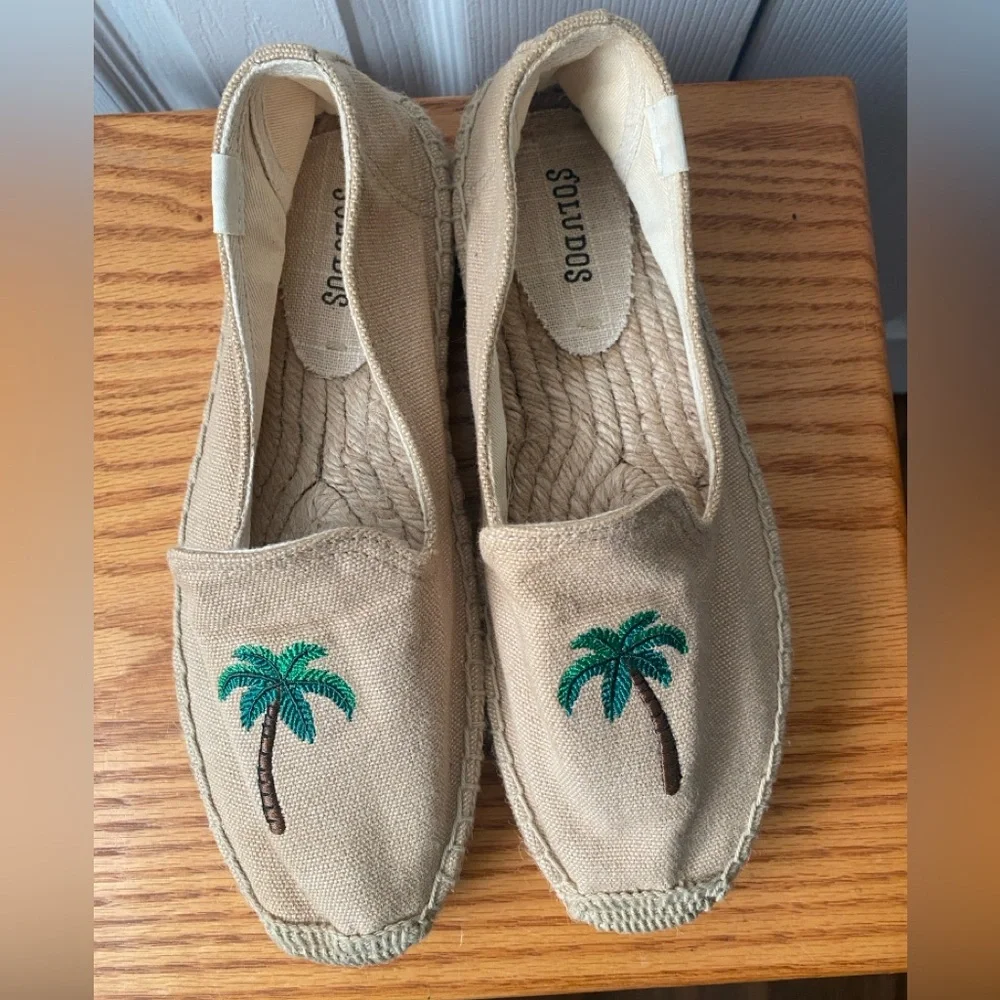 SOLUDOS REVOLVE Palm Tree Embroidered Smoking Slipper Espadrille Safari Canvas 8